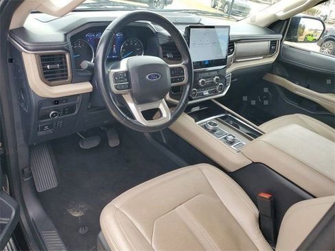 Used 2024 Ford Expedition Max Limited AWD/4WD image 6