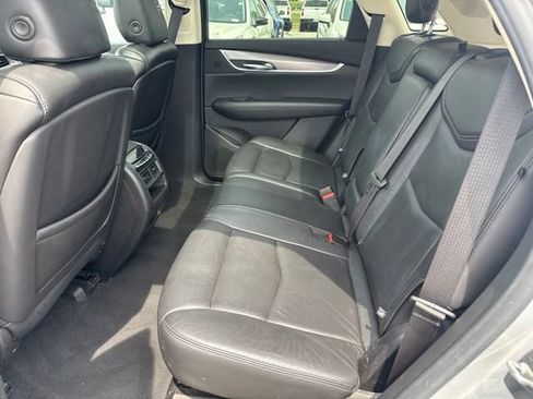 Used 2019 Cadillac XT5 Premium Luxury AWD/4WD image 17