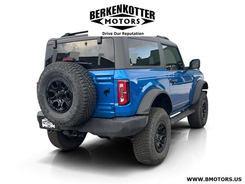 Used 2023 Ford Bronco Wildtrak AWD/4WD image 3