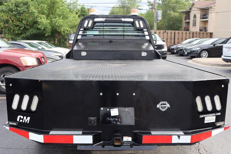 Used 2019 Ford F550 Luxury RWD image 5