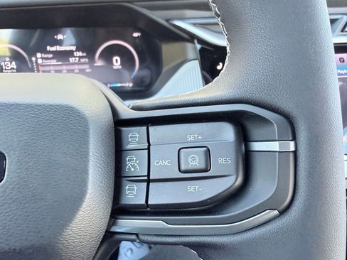 New 2026 Jeep Cherokee Laredo image 12