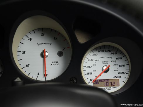 Used 2004 Dodge Viper SRT-10 RWD image 40