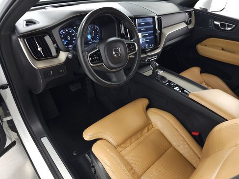 Used 2018 Volvo XC60 T6 Inscription w/ Luxury Seat Package AWD/4WD image 16