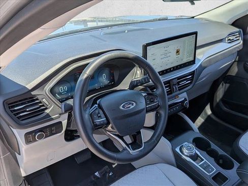 Used 2023 Ford Escape Active w/ Tech Pack #2 FWD image 10