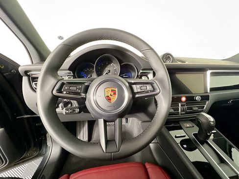 New 2026 Porsche Macan image 12