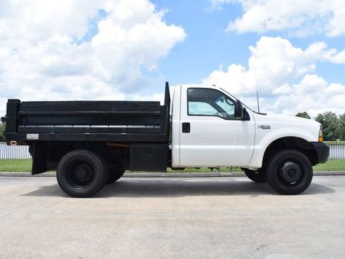 Used 1999 Ford F450 4x4 Regular Cab Super Duty image 2