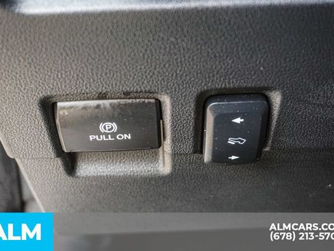 Used 2025 Ford F250 Platinum AWD/4WD image 48
