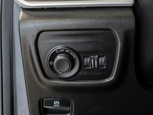 Used 2023 Jeep Grand Cherokee Altitude AWD/4WD image 16