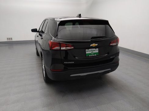 Used 2023 Chevrolet Equinox LT w/ Driver Convenience Package image 6