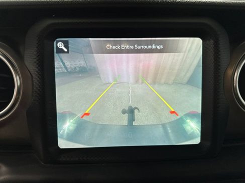 Used 2020 Jeep Gladiator Rubicon AWD/4WD image 12