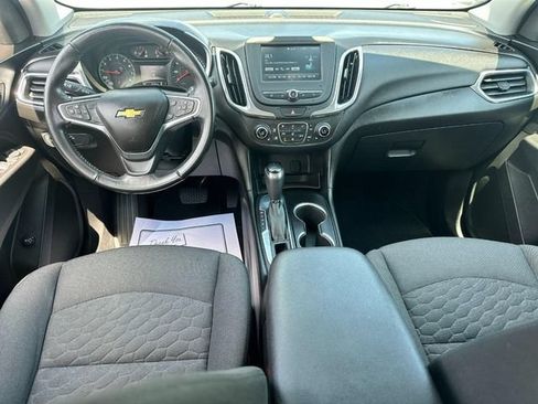 Used 2018 Chevrolet Equinox LT FWD image 11