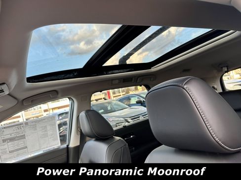 New 2026 Nissan Pathfinder Platinum AWD/4WD image 11