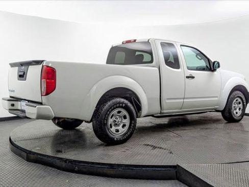 Used 2019 Nissan Frontier S image 8