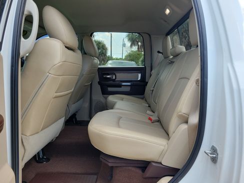 Used 2019 RAM 1500 Laramie w/ Convenience Group RWD image 7