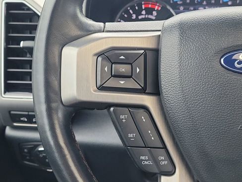 Used 2022 Ford F450 Platinum w/ FX4 Off-Road Package AWD/4WD image 23