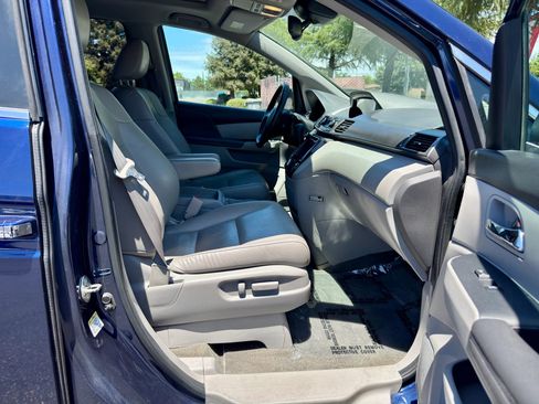 Used 2015 Honda Odyssey EX-L image 9