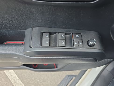 Used 2018 Toyota Tacoma SR w/ SR Convenience Package RWD image 28