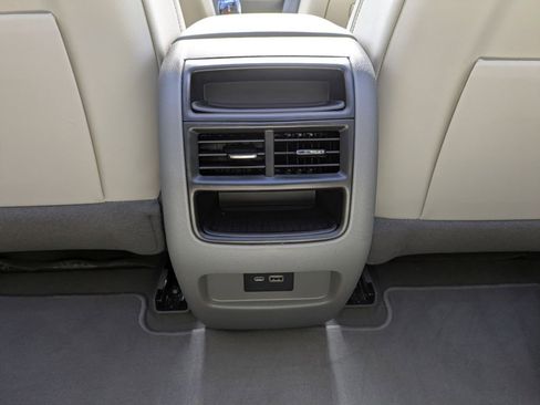 Used 2023 Cadillac XT5 Premium Luxury image 31