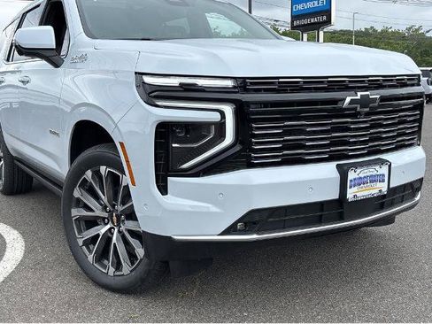 New 2026 Chevrolet Tahoe High Country AWD/4WD image 2