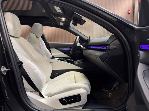 Used 2024 BMW i5 eDrive40i RWD image 55