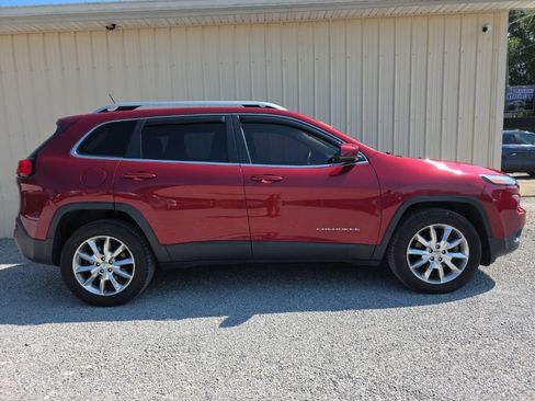 Used 2014 Jeep Cherokee Limited w/ Technology Group AWD/4WD image 6