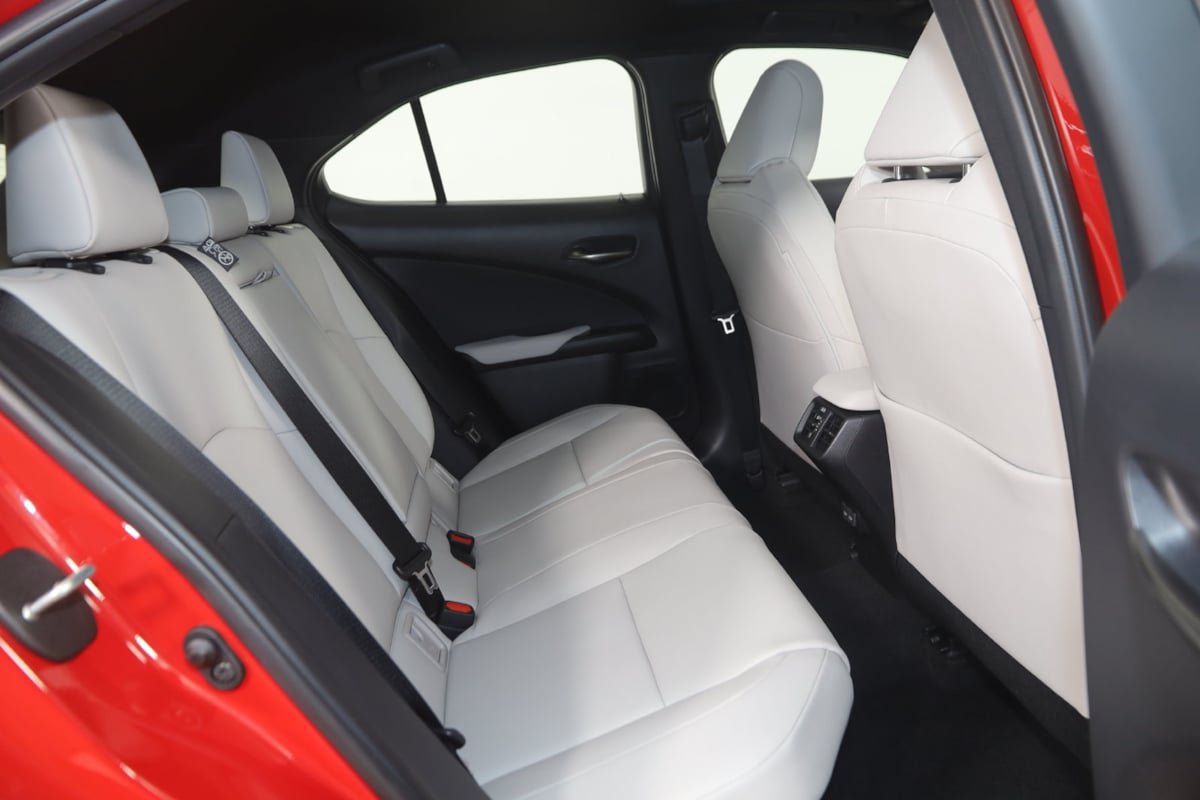 Used 2025 Lexus UX 300h FWD w/ Accessory Package (Z1) image 14