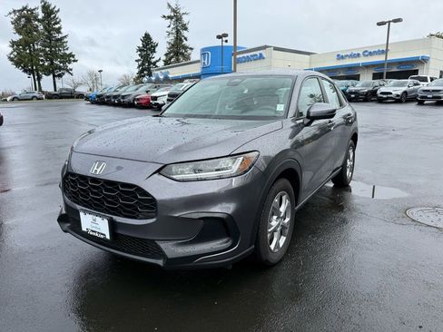 Certified 2025 Honda HR-V LX image 4