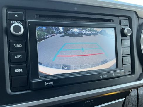 Used 2018 Toyota Tacoma SR5 RWD image 16