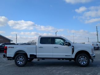 New 2026 Ford F250 Lariat w/ Lariat Premium Package AWD/4WD video 2