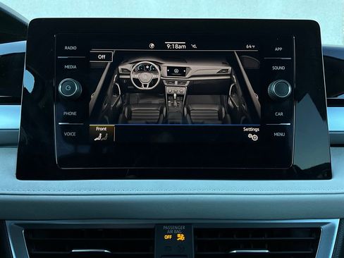 Used 2025 Volkswagen Taos SE image 31