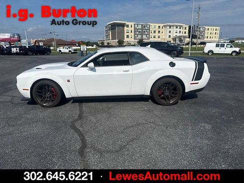 Used 2019 Dodge Challenger R/T Scat Pack w/ Widebody Package RWD image 6