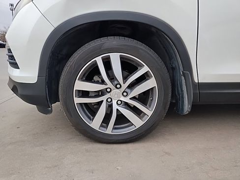 Used 2016 Honda Pilot Elite image 11