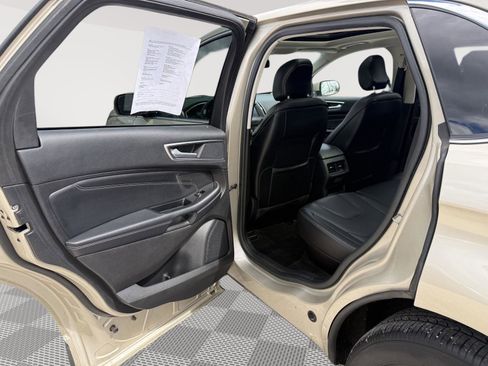 Used 2017 Ford Edge Titanium w/ Equipment Group 301A AWD/4WD image 21