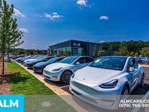 Used 2021 Tesla Model Y Long Range image 46