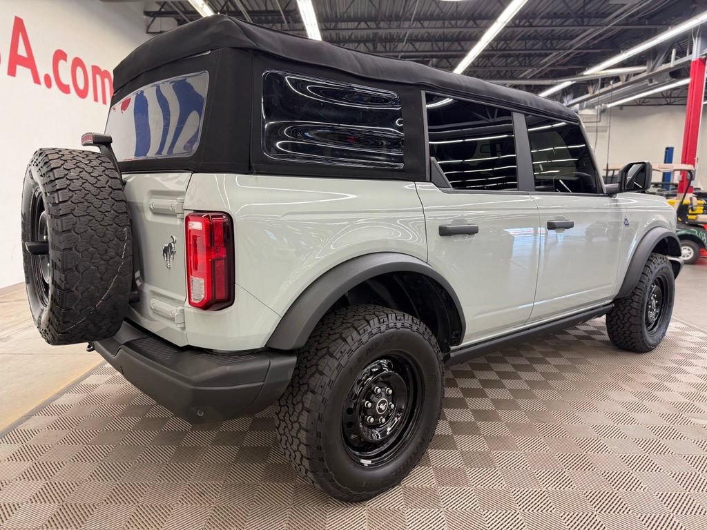 Used 2023 Ford Bronco Black Diamond AWD/4WD image 7