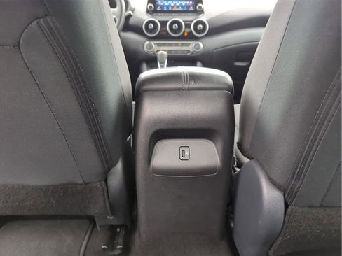 Used 2024 Nissan Sentra SV FWD image 26