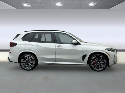 New 2026 BMW X5 xDrive40i w/ M Sport Package AWD/4WD image 8
