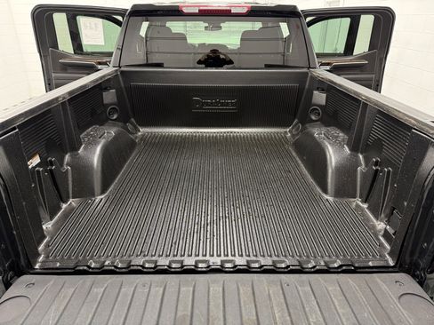 Used 2023 GMC Sierra 1500 Elevation image 27