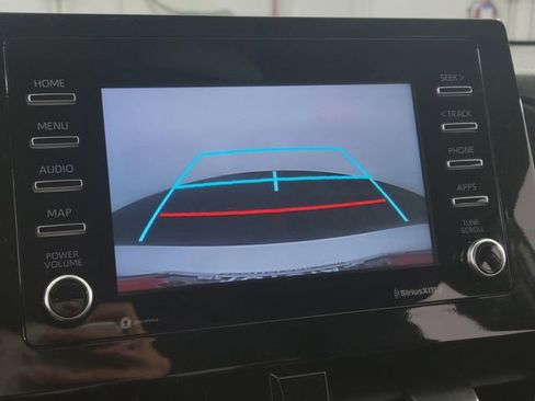 Used 2023 Toyota Camry SE image 18