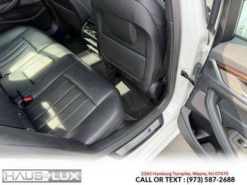 Used 2020 BMW 540i xDrive w/ M Sport Package image 21