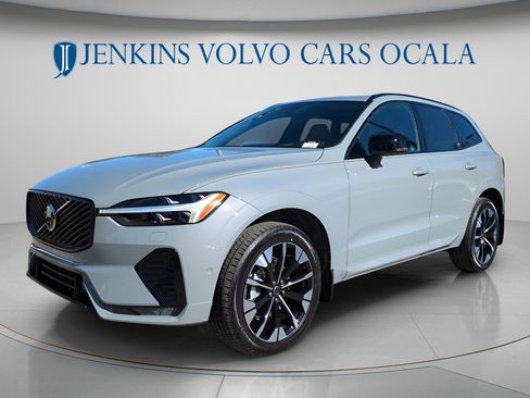 New 2026 Volvo XC60 B5 Plus w/ Protection Package Premier AWD/4WD image 7