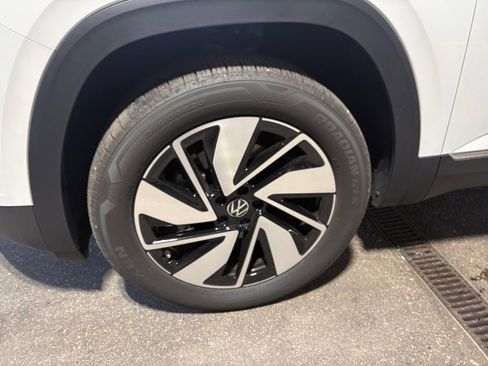 Certified 2026 Volkswagen Atlas SEL AWD/4WD image 27