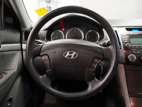 Used 2009 Hyundai Sonata GLS image 17