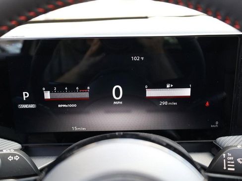 New 2025 Nissan Kicks SR image 12