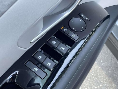 New 2026 Hyundai Tucson Limited image 16