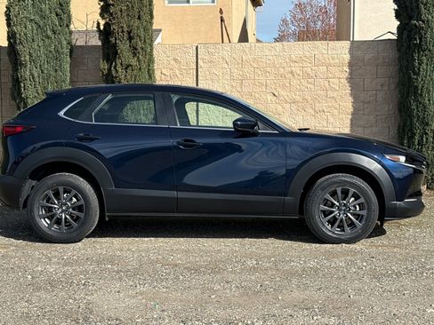 Used 2020 MAZDA CX-30 FWD image 3