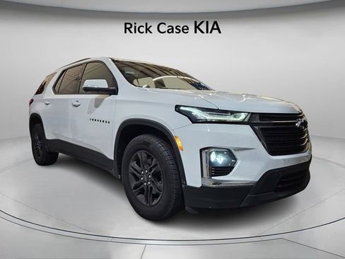 Used 2023 Chevrolet Traverse LT image 4