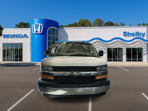 Used 2024 Chevrolet Express 2500 w/ Driver Convenience Package image 3