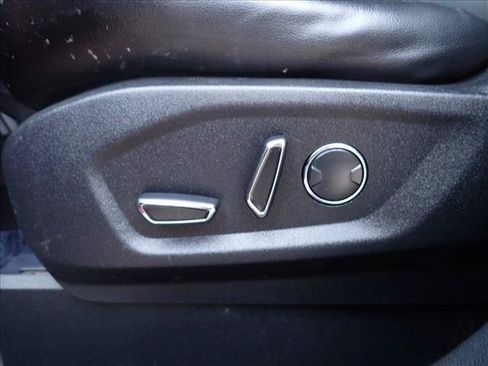 Used 2015 Ford Edge Titanium w/ Equipment Group 301A AWD/4WD image 15