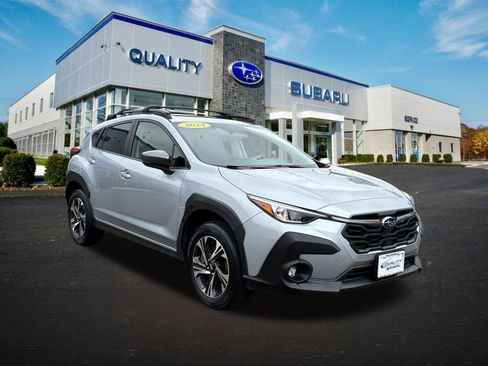 Used 2024 Subaru Crosstrek 2.0i Premium AWD/4WD image 5